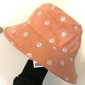 Peachy Pink Bucket Hat with Embroidered Daisies